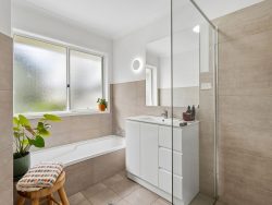 18 Pinegold Pl Nunderi NSW 2484, Australia