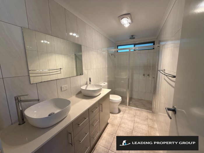 424 McDonald Rd Lavington NSW 2641, Australia