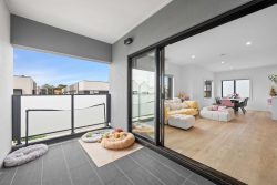 3 Northcote Circuit Burwood East VIC 3151, Australia