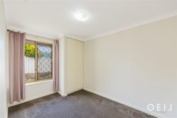 16 Sunshine Pl Bibra Lake WA 6163, Australia