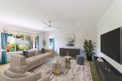 12 Percy Ct Glenella QLD 4740, Australia