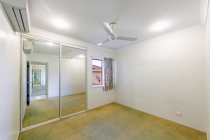 12 Percy Ct Glenella QLD 4740, Australia