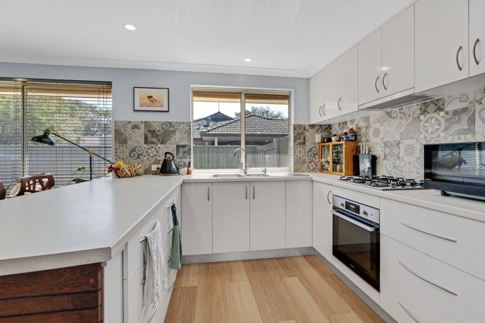 48 Kilchatten Crescent West Busselton WA 6280, Australia