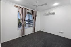 26 Wheeler Dr Glenella QLD 4740, Australia