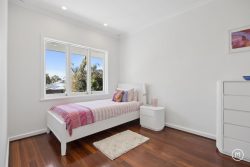 5 Klenk Rd Attadale WA 6156, Australia