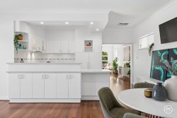 5 Klenk Rd Attadale WA 6156, Australia