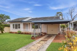 39 Robin Cres Woy Woy NSW 2256, Australia