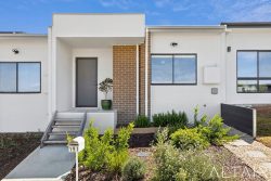 191 Sculthorpe Ave Whitlam ACT 2611, Australia
