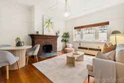 Unit 9/39 Acland St St Kilda VIC 3182, Australia