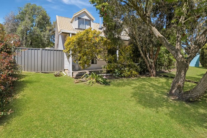 17 Steven St Waterford Park VIC 3658, Australia