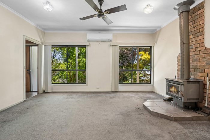 17 Steven St Waterford Park VIC 3658, Australia