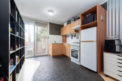 26/12 Tenth Ave Avenue Grove Maylands WA 6051, Australia