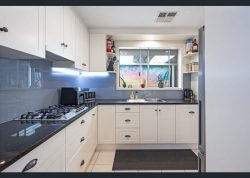 5 Tamarix Ave Salisbury East SA 5109, Australia