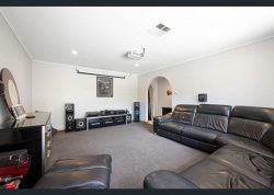 5 Tamarix Ave Salisbury East SA 5109, Australia