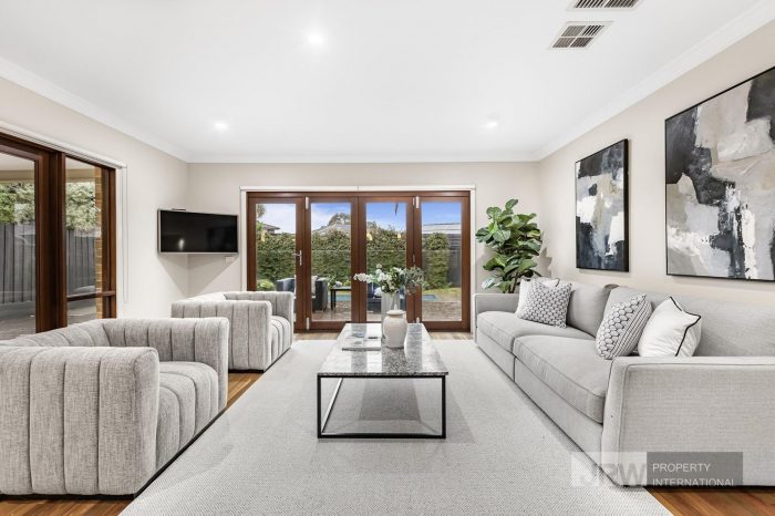 2 Tiernan St Glen Waverley VIC 3150, Australia