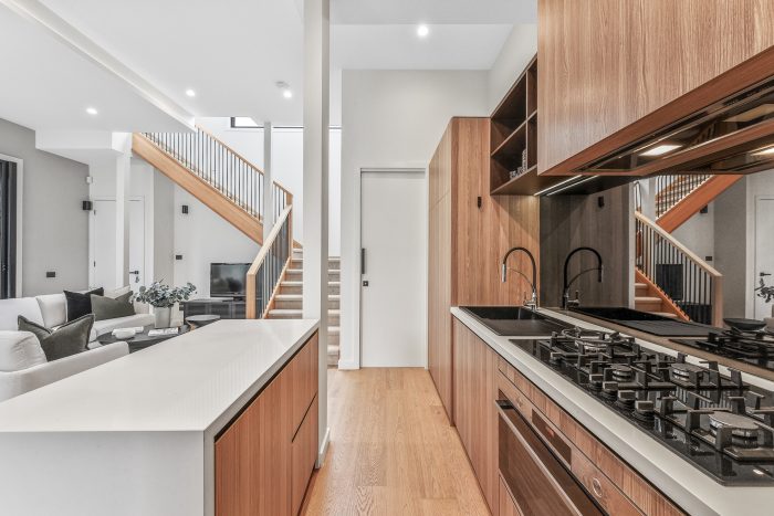 1/577 Waverley Rd Glen Waverley VIC 3150, Australia