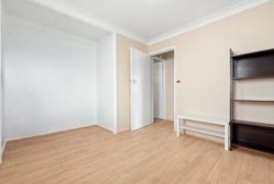 29 Wentworth Ave Woy Woy NSW 2256, Australia